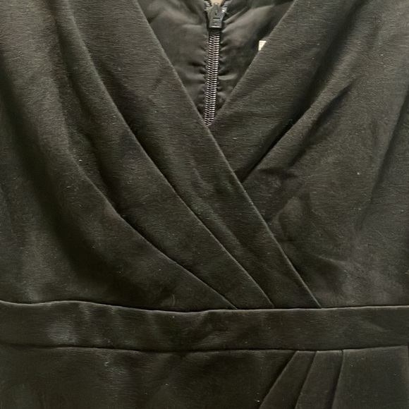 🦋Trina Turk Little black midi dress wrap deep V-Neck front and back pleat… - Picture 2 of 11